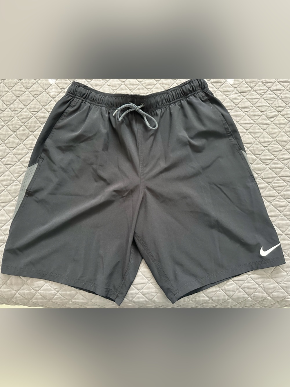 Men’s NIKE Black Swim Trunks | Size Large